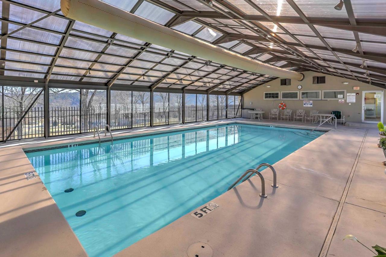 Branson Condo With Pool Access, Walk To Fishing Екстер'єр фото