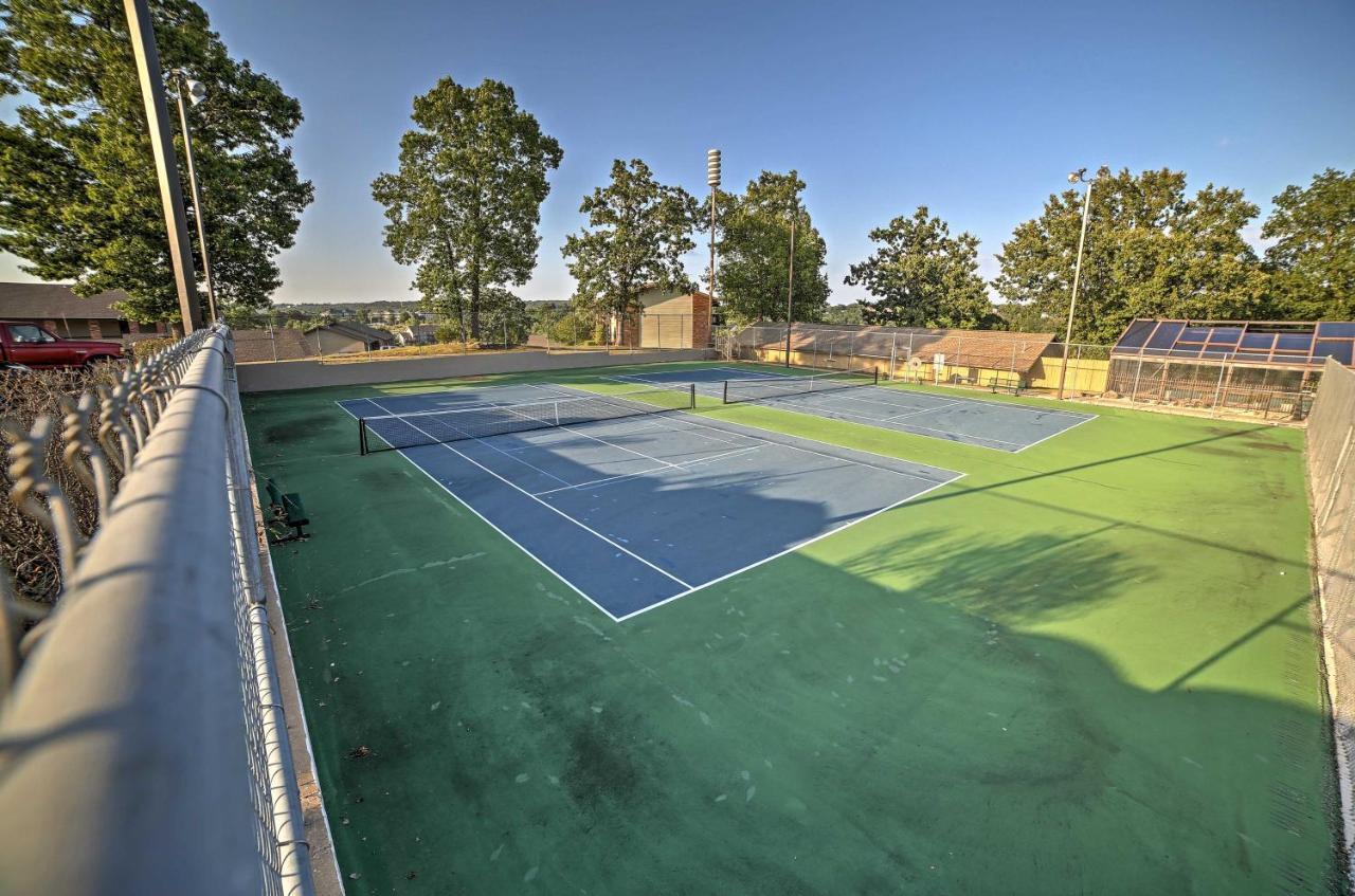 Branson Condo With Pool Access, Walk To Fishing Екстер'єр фото